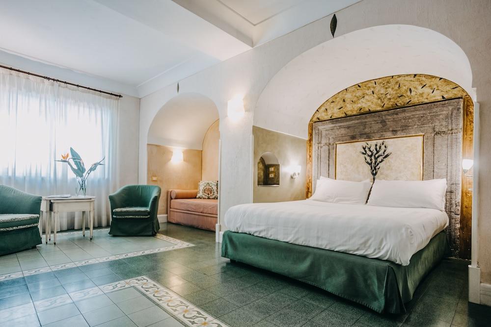 Costantinopoli 104 Otel Napoli Dış mekan fotoğraf