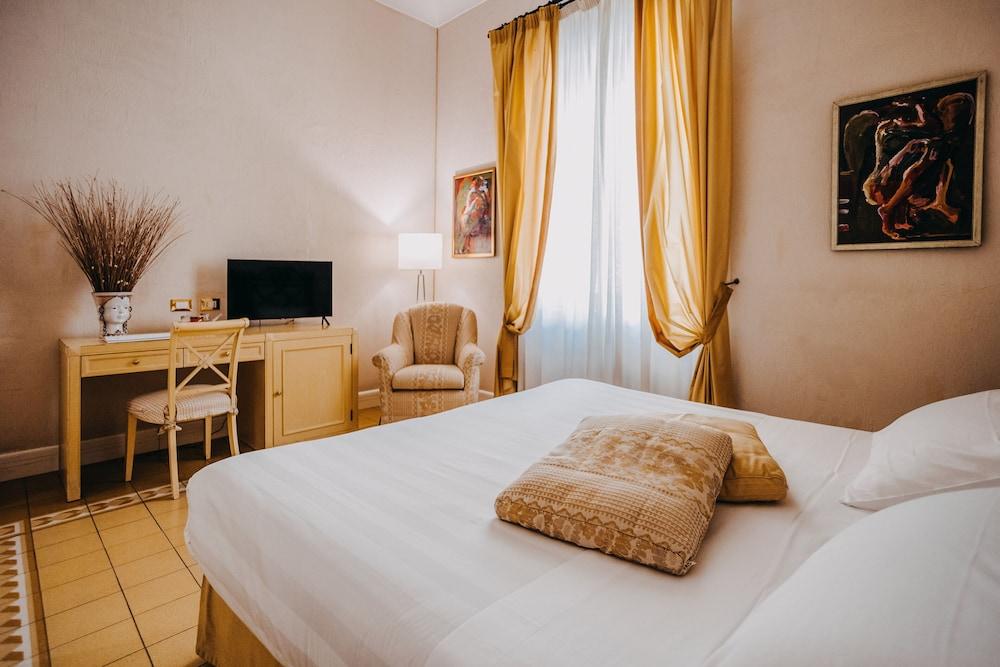 Costantinopoli 104 Otel Napoli Dış mekan fotoğraf